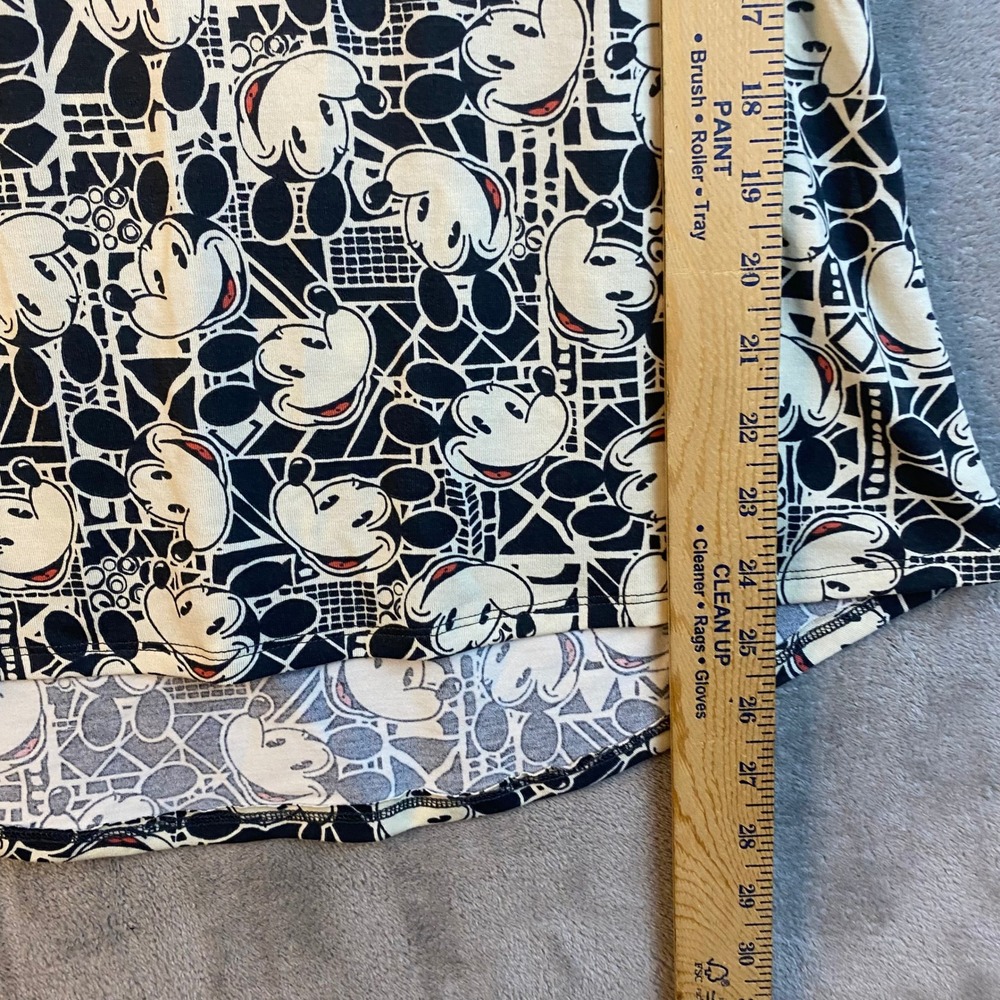 LuLaRoe T-Shirt Womens XS Mickey Mouse Disney Black White Geometric EUC - Picture 3 of 5
